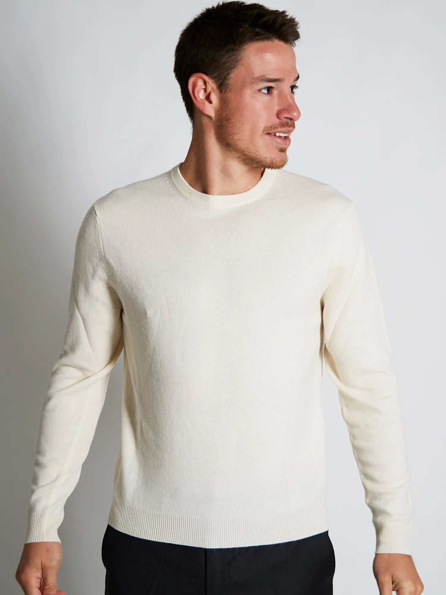 Homme Bruce Field Pull homme col rond en laine et cachemire fin jauge 12 Marius